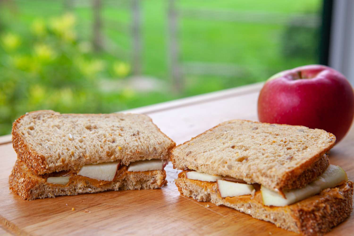 Apple and Almond Butter Sandwiches